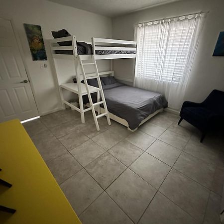 Вилла Miami'S Cozy Tropical Getaway Экстерьер фото